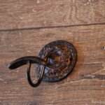 Patère noir antique déco brocante Antic Line