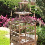 Cage décorative et pompons de bois déco brocante Chehoma