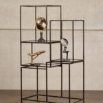 Etagère asymétrique métal patine noire et verre Chehoma