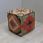 Pouf carré en tissu kilim déco ethnique chic Chehoma